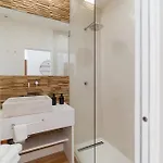 Ajuda Cozy Retreat With Patio Apartment