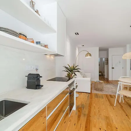 アパート Ajuda Cozy Retreat With Patio リスボン