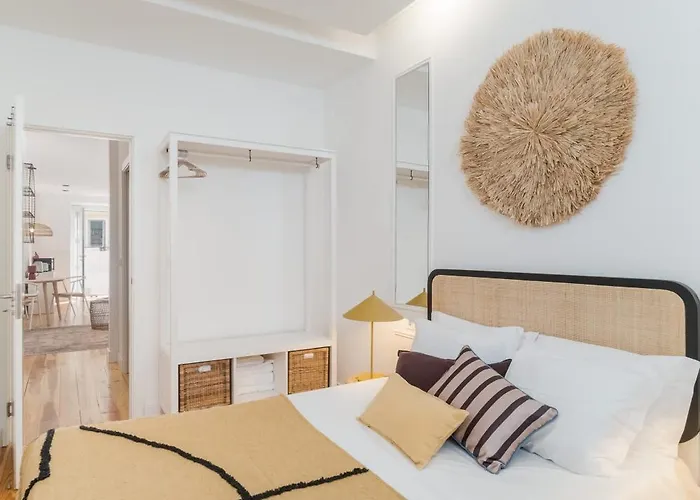 Ajuda Cozy Retreat With Patio アパート