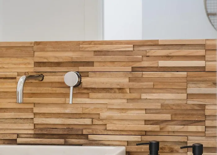 Ajuda Cozy Retreat With Patio リスボン