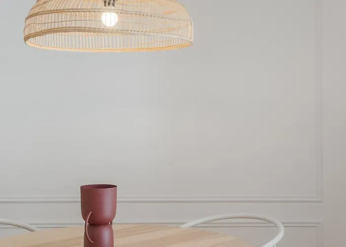 Ajuda Cozy Retreat With Patio リスボン